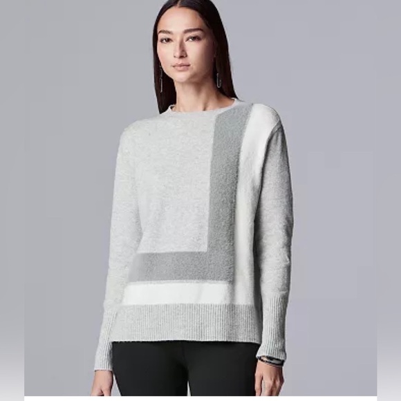 Simply Vera Vera Wang Sweaters - Simply Vera Wang sweater in gray.